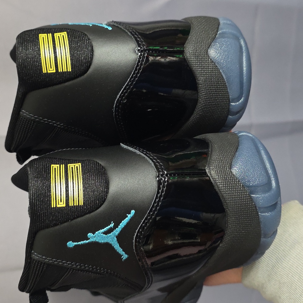 Brand new ds jordan retro 11 gamma sneakers size 8 and 9 men's. - Picture 6 of 12